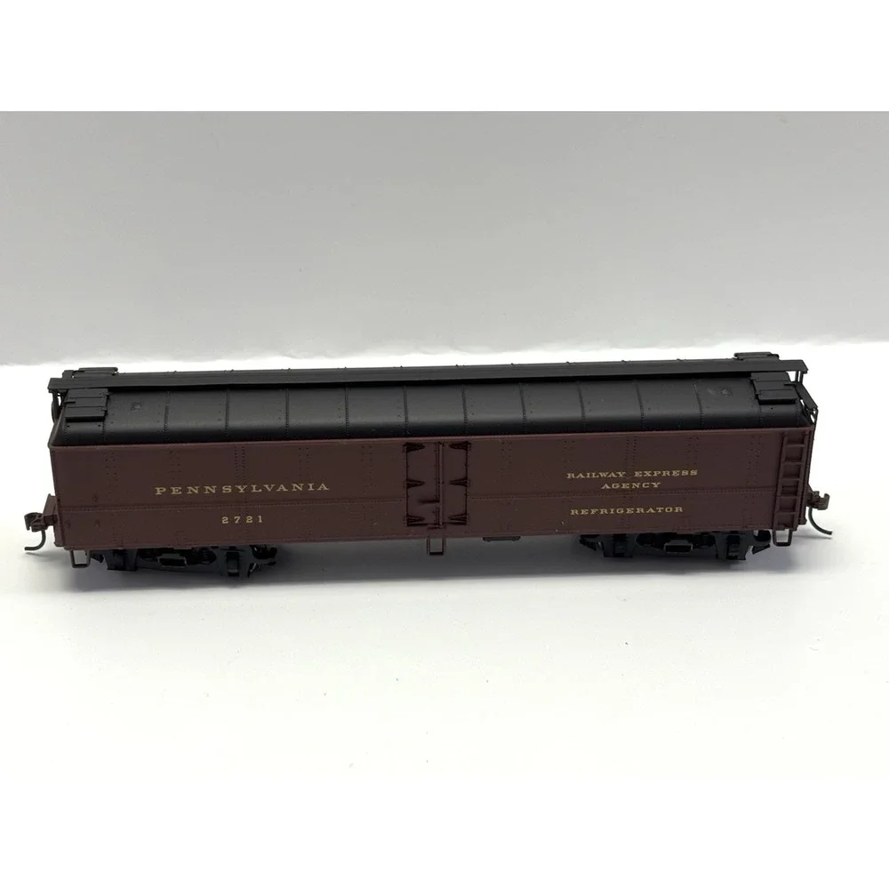 Walthers HO Scale PRR R50B Express Reefer 2721 RTR Refrigerator Car 932-5888